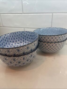 Japanese Blue and White Decorative Ramen/Soup/Cereal Bowls - Set of 4